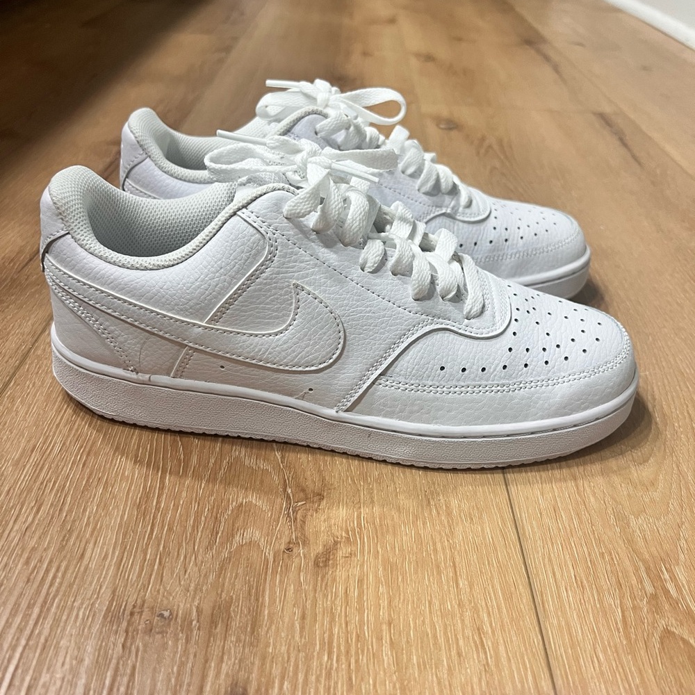 Nike Court Vision Women’s White size US 8.5